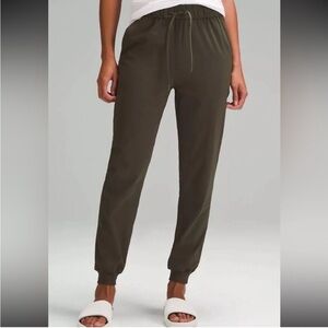 Lululemon 28” Joggers